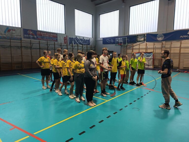 2025.10.22-23 – Sportowe sukcesy uczniów     SP Sychowo 