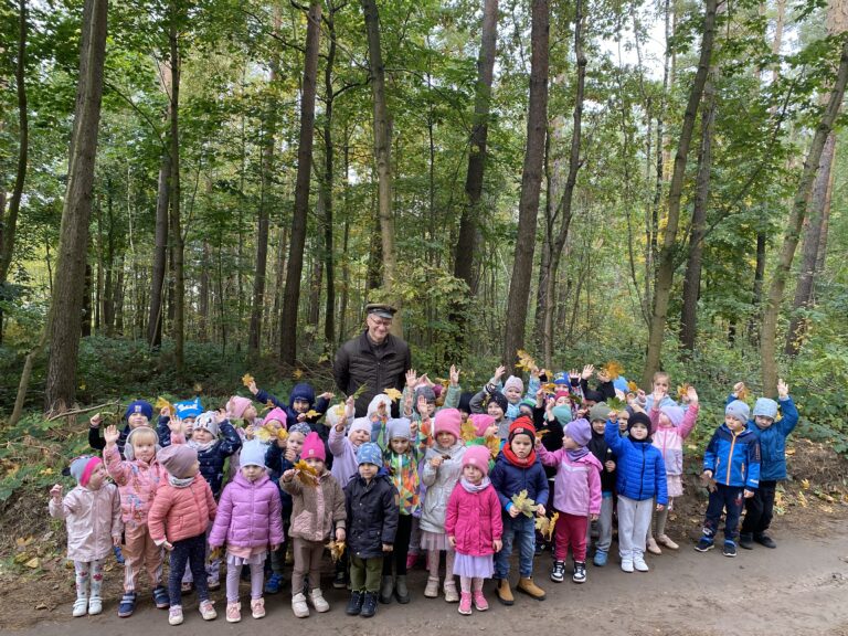 2025.10.15 – Spotkanie z Leśniczym w przedszkolu🌲