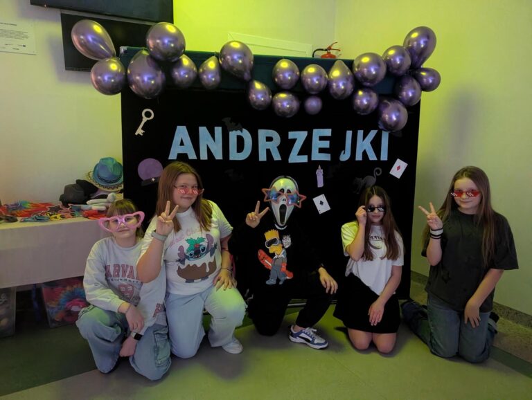 2025.11.27 – Bal Kostiumowy rozświetlił szkolny parkiet!